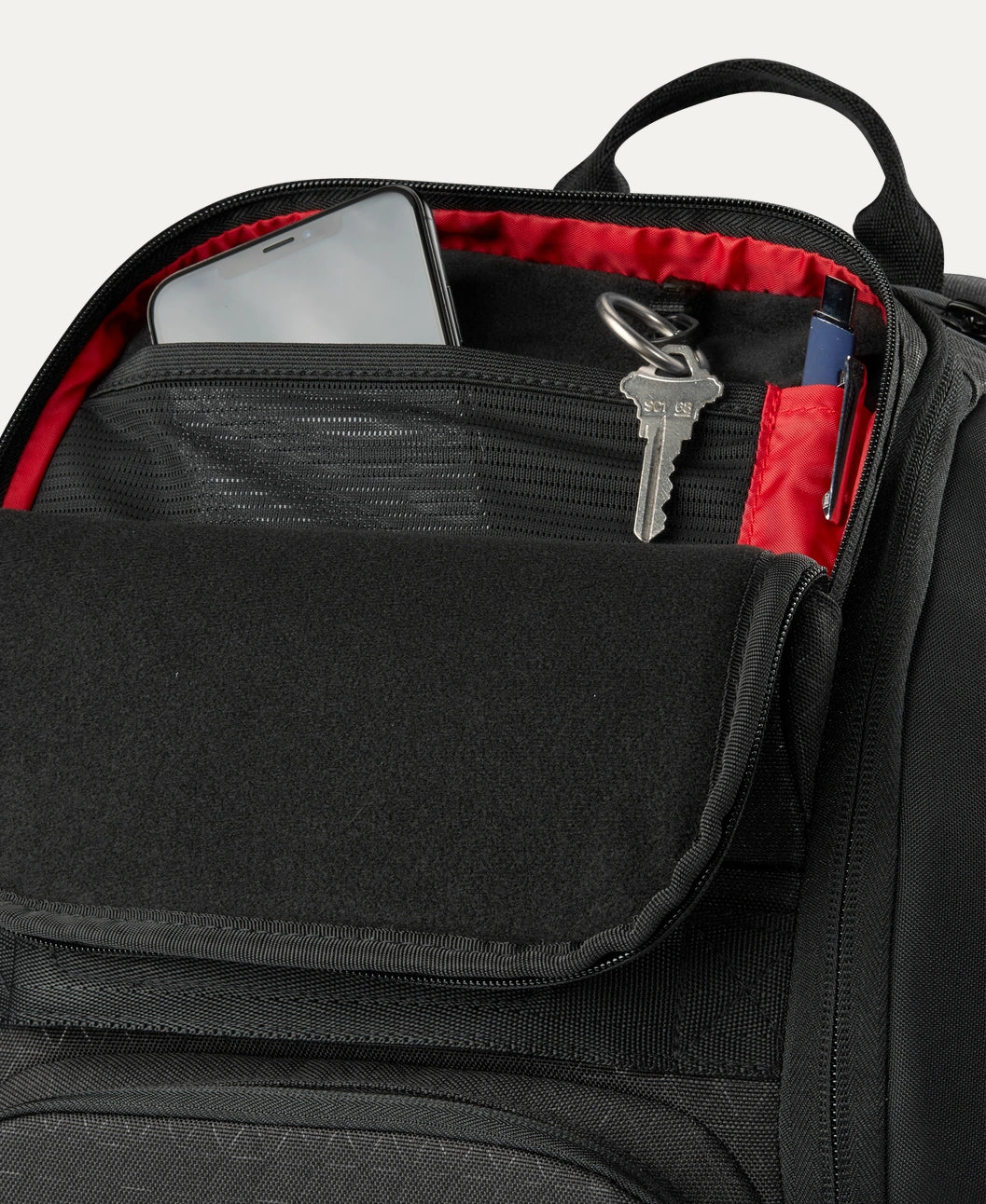 Wilson Clash v3 Super Tour Backpack (Black/Infrared)
