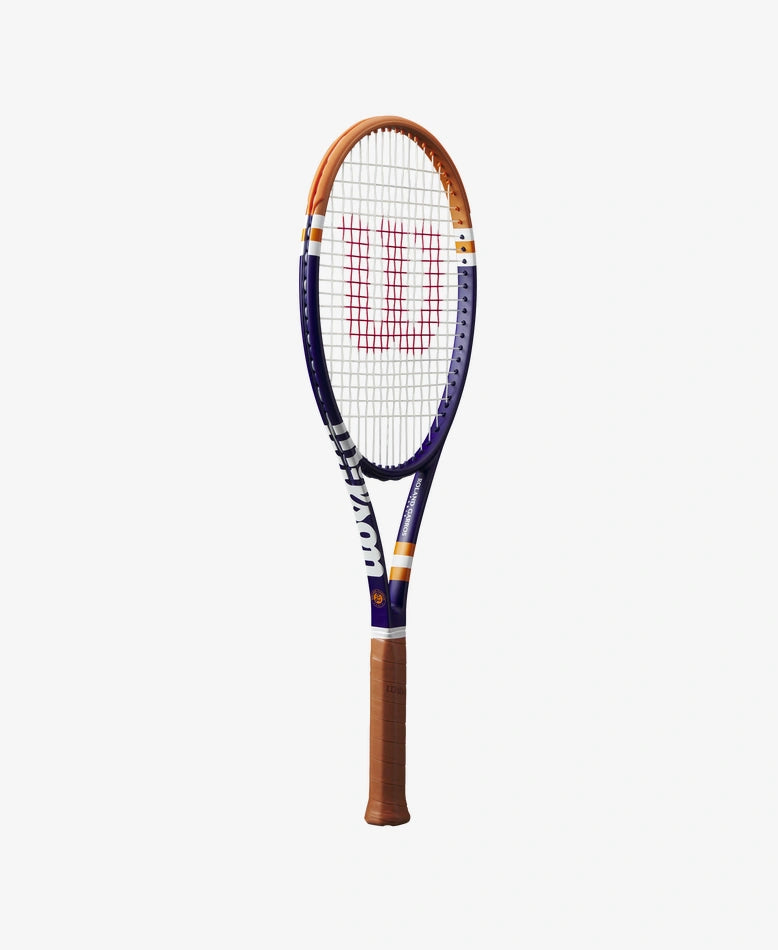 Wilson Blade 98 16x19 v8 Roland Garros (305gr)